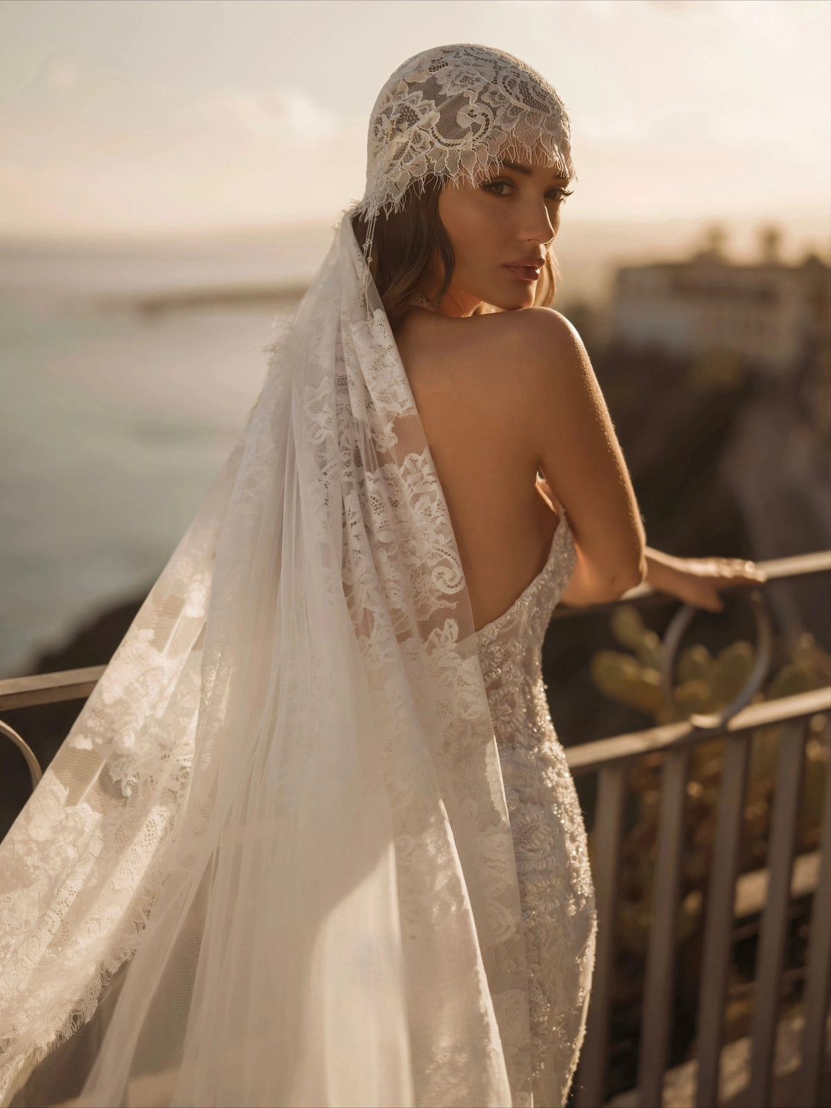 Customized Semor High Neck Lace Mermaid Wedding Dress Long Cape Sleeves Corset Luxury Style Bridal Gown Vestidos De Novia