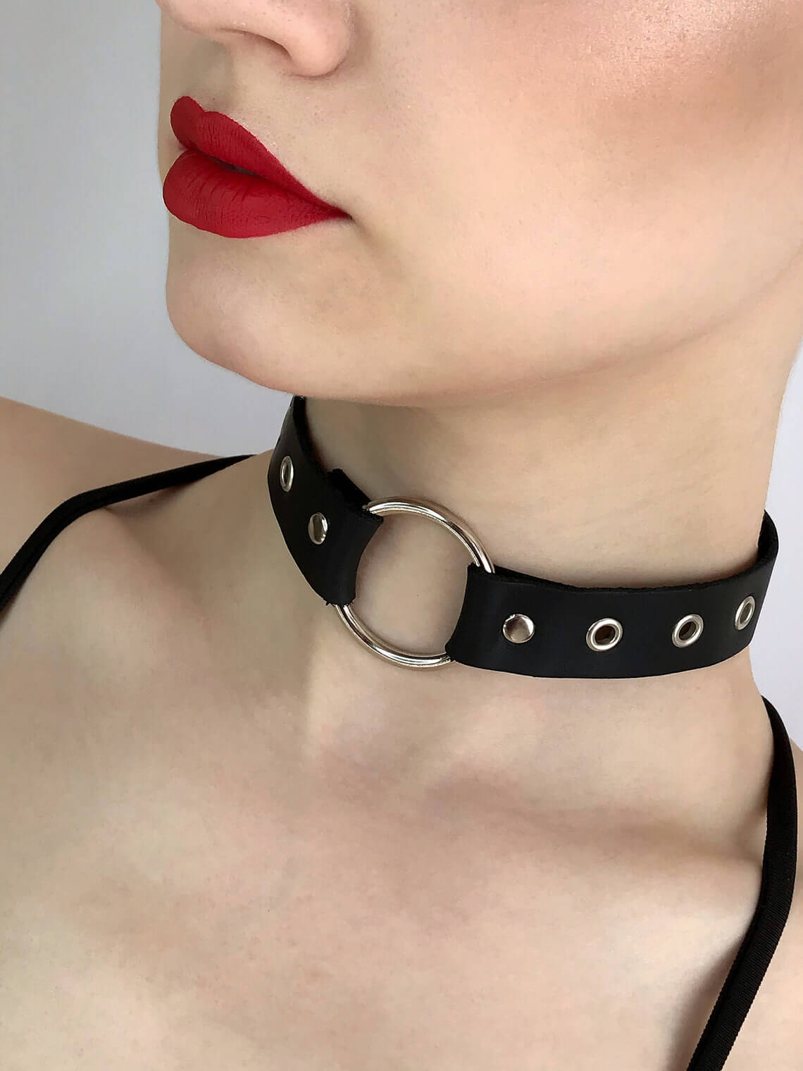 Sexy Circle Choker