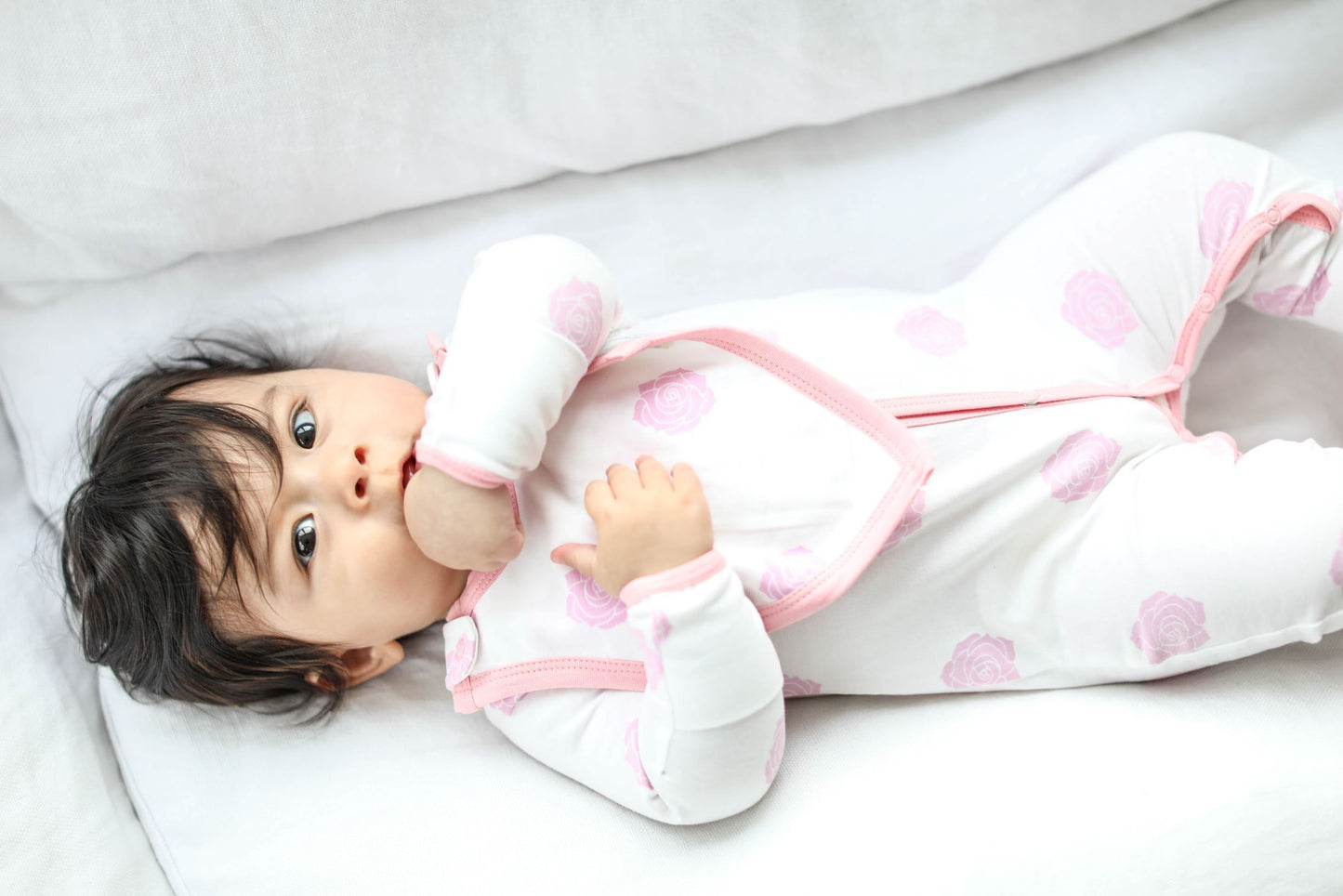 Smart Footed One-Piece for girl and boy + Bib - Pink Rose