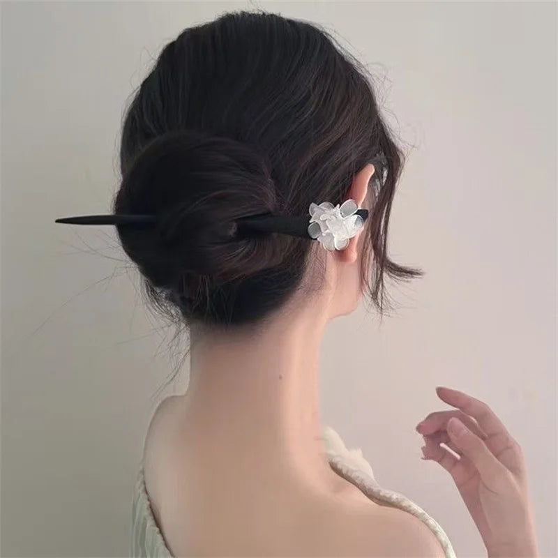 Vintage Chinese Style Wooden Flower Hair Sticks Pearl Hairpin Jewelry for Women Temperament Hair Accessories Wedding Styling Gif
