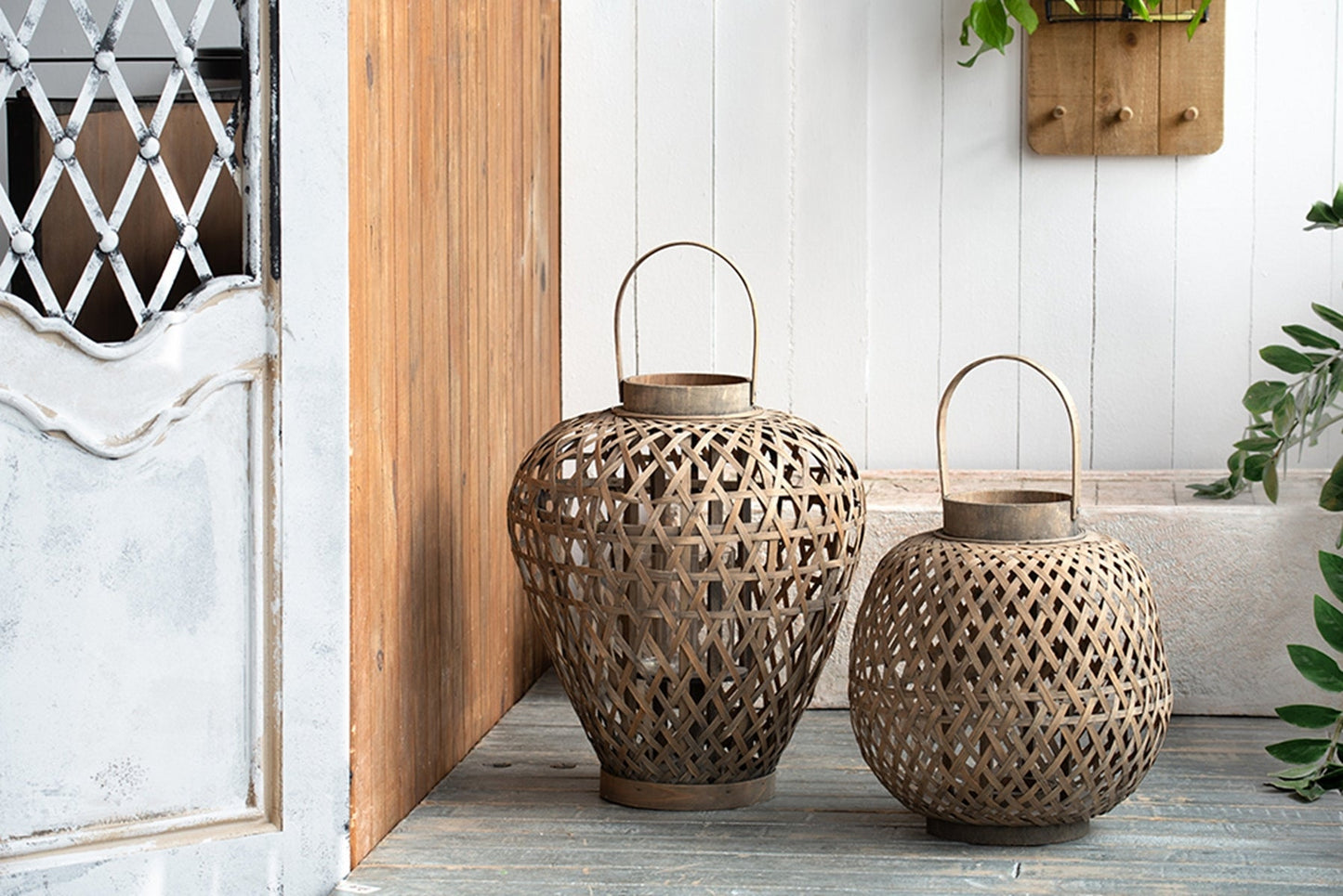 Oval Wood Lattice Candle Lantern with Glass Holder, 13.8 in Tall
