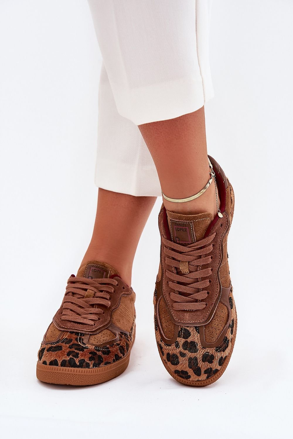 Leopard Print Athletic Footwear: Sport Shoes