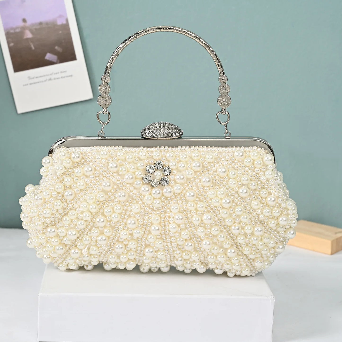2023 New Shell Pearl Rhinestone Dinner Bride Dress Shoulder Bag Small Banquet Bag Cocktail Party Handbag Evening Clutch Purse