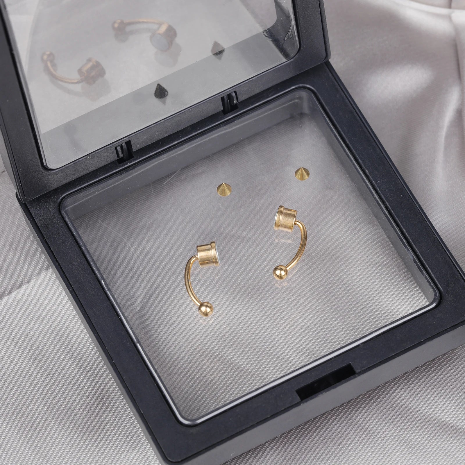 1/4pcs Women's Fake Nose Rings - Magnetic Stainless Steel Septum Hoops, Rock Hip Hop Body Jewelry