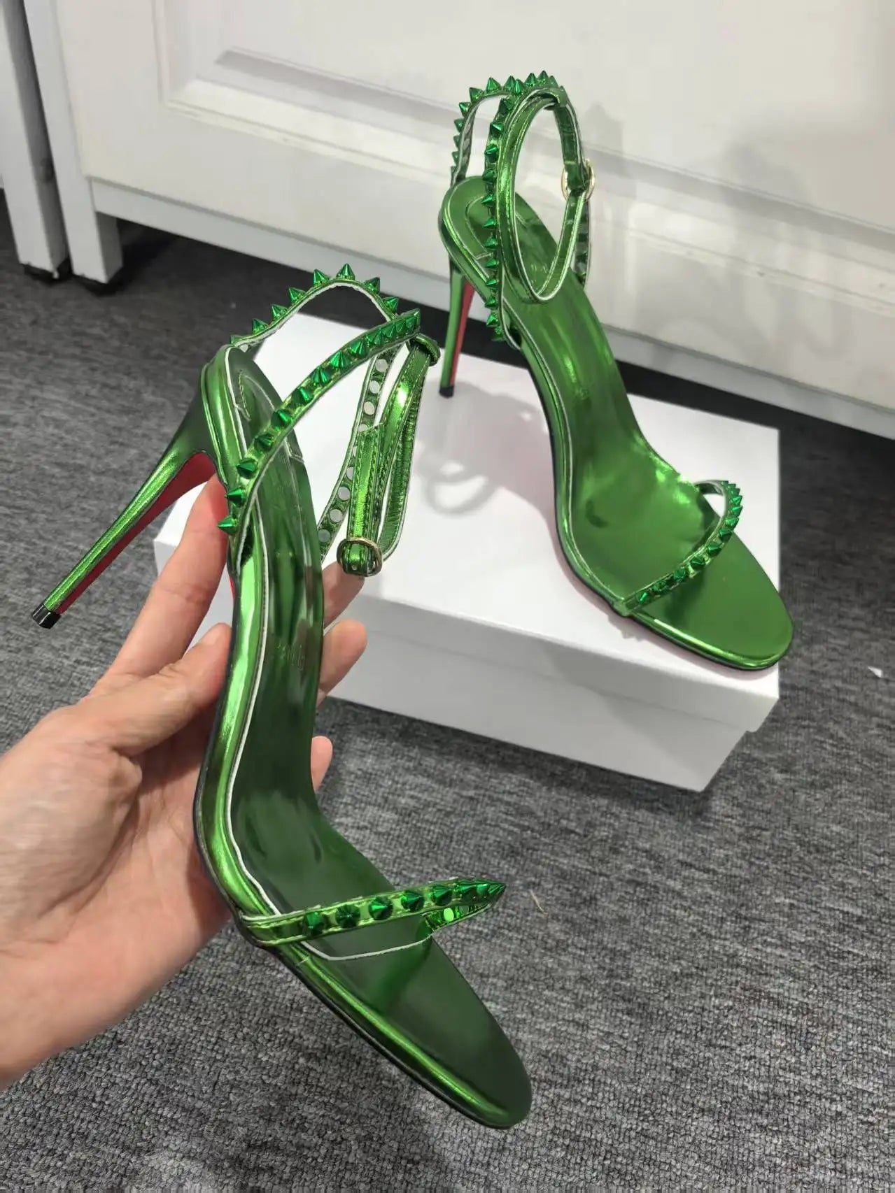 Green Fashion Open Toe Female Pumps Rivet Fine Heels Sandals Buckle Strap Zapatos Mujer Dress Shoes for Women