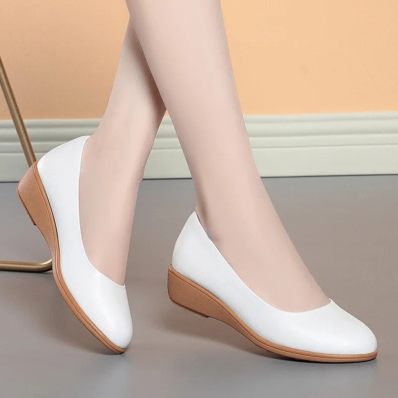 Classic White Soft Pu Leather Wedge Heel Shoes for Women Spring and Autumn New Comfortable and Versatile Work Shoes for Women