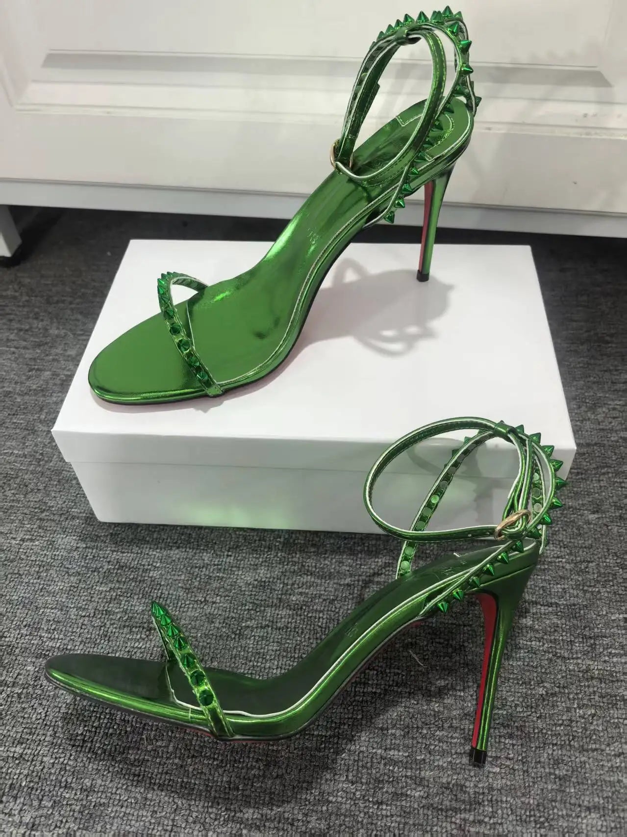 Green Fashion Open Toe Female Pumps Rivet Fine Heels Sandals Buckle Strap Zapatos Mujer Dress Shoes for Women