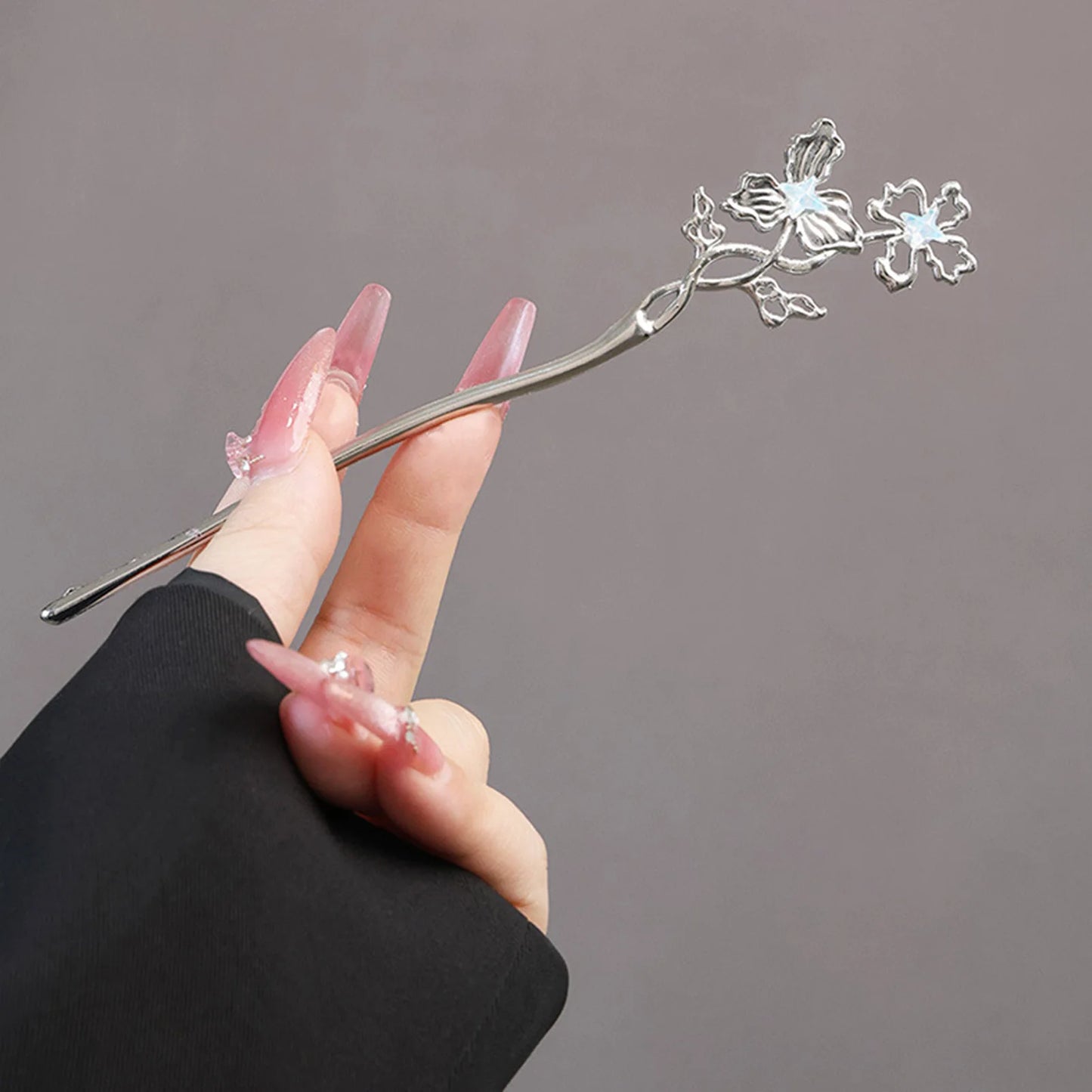 Silver Color Alloy Hair Sticks Forks Flower Butterfly Designs New Chinese Style Elegant Hairpins Hair Bun Maker Jewelry