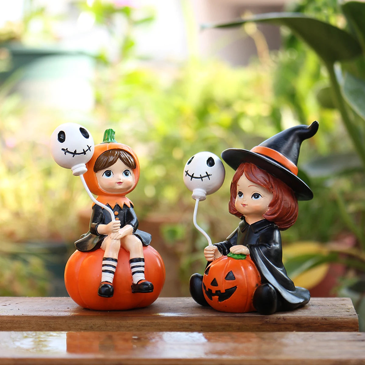 2Pcs Cute Resin Sitting Pumpkin Witch Holding Skeleton Balloon, Halloween Home Desktop Bookcase Halloween Decorations, Outdoor Courtyard Lawn Flower Pot Holiday Atmosphere Decoration