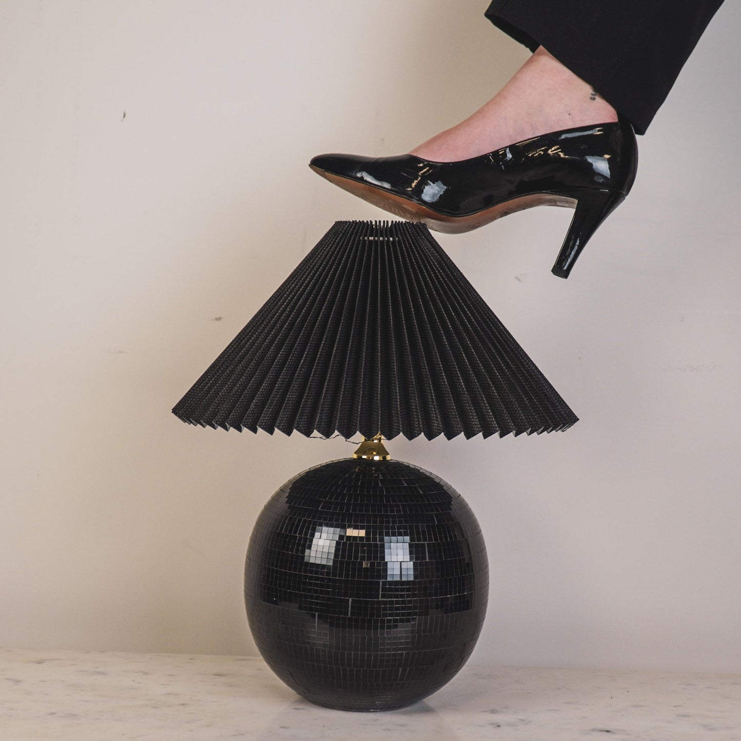 Lamp - Disco ball -Glass - Black - 20x20x20cm