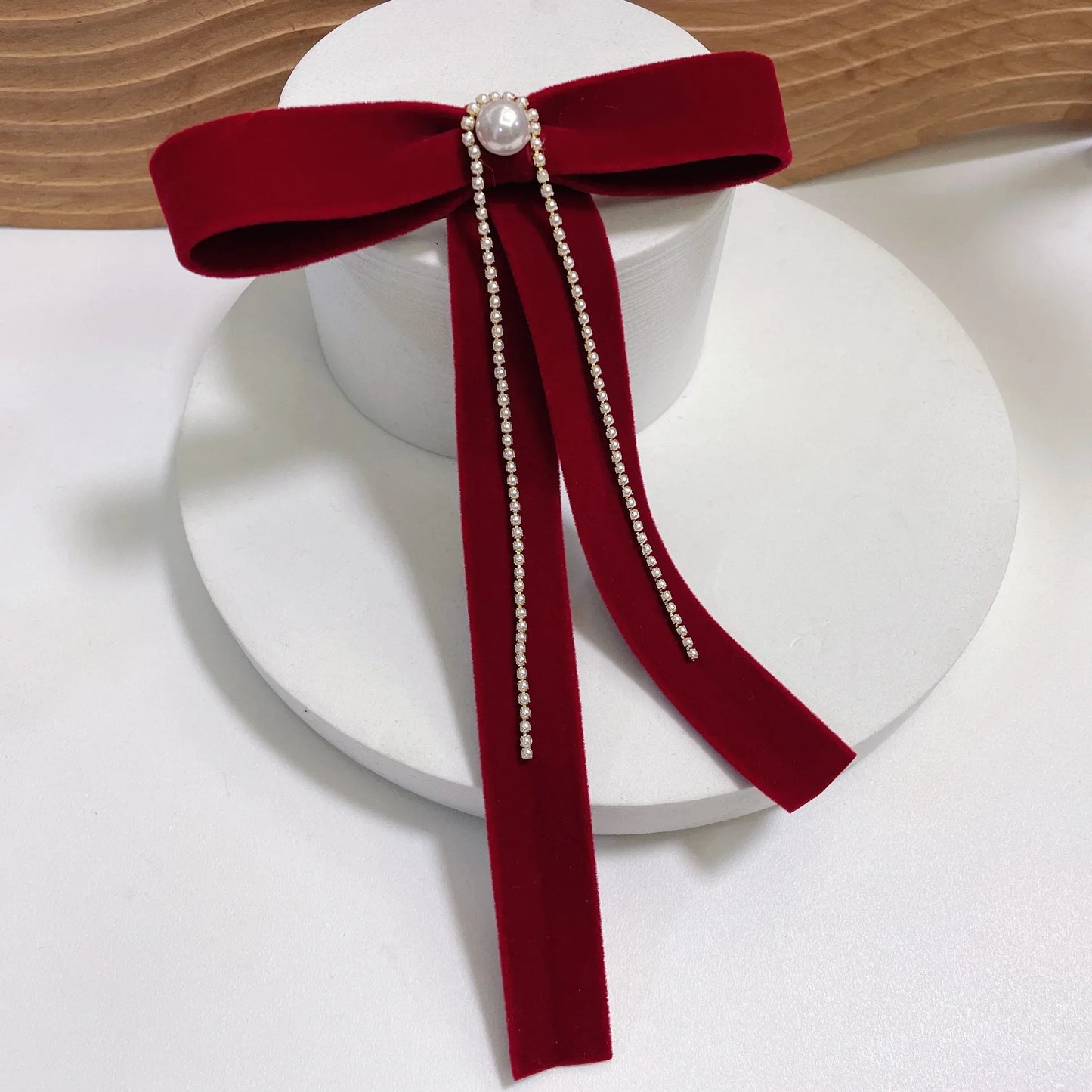 Red Velvet Bow Hair Claw Pearl Rhinestone Tassel Hair Clips for Women Temperament Headpiece Bride Wedding Party Hair Accessories