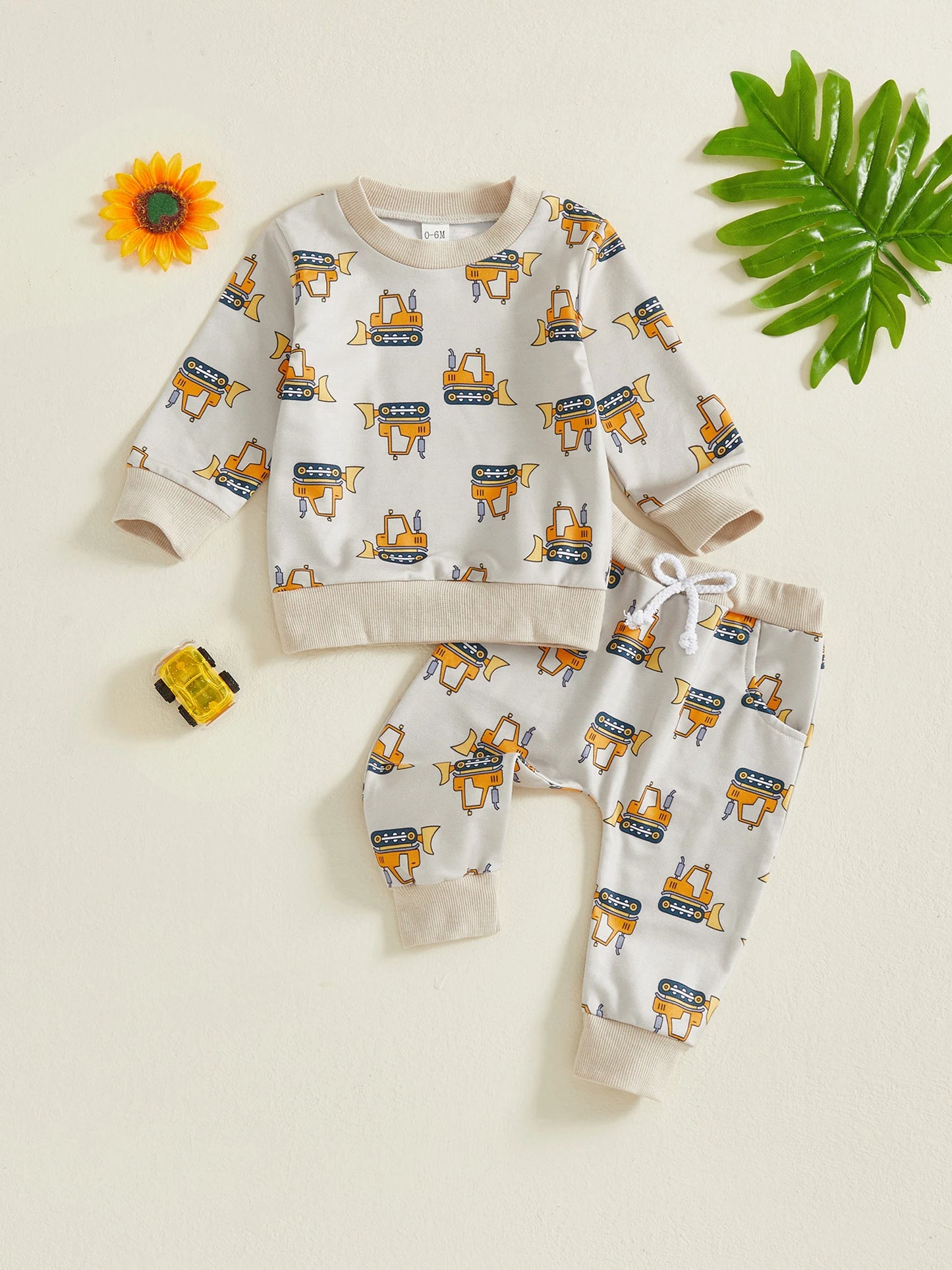 Boys Fall 2-Piece Outfit Long Sleeve Dinosaur Print Tee and Jogger Pants Set with Elastic Waistband