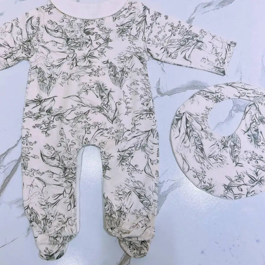 2024 new design Baby clothes newborn baby pure cotton jumpsuits full print forest baby girl rompers bib hat 3 pcs set