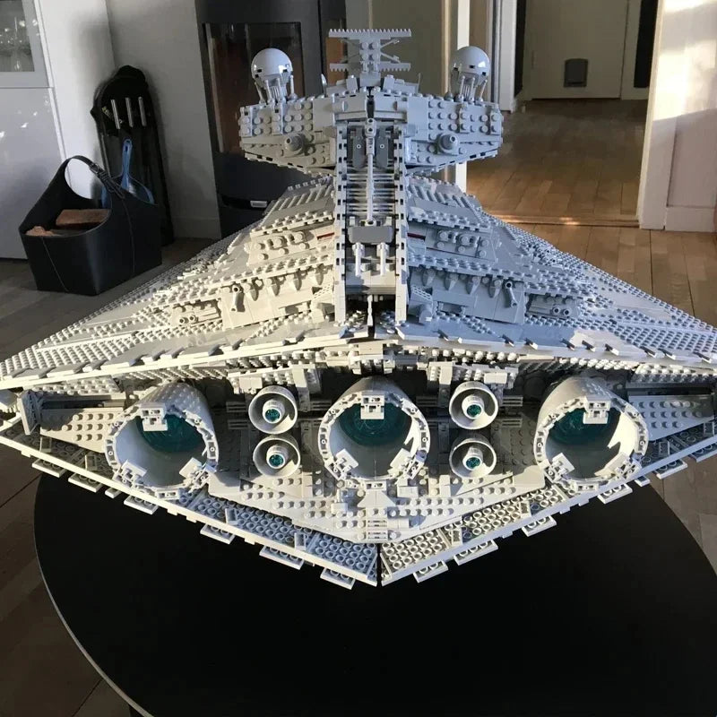 MINISO  Spaceship Series Moc Star Destroyer Assembling Building Blocks  Compatible 75252 Desk Home Ornament Toy Kids Adults Gift