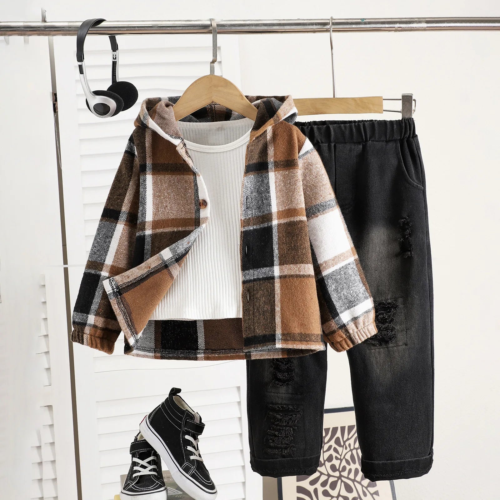 European And American Style Boys' Hooded Checkered Long Sleeved Warm Jacket+Ripped Jeans Two-piece Set