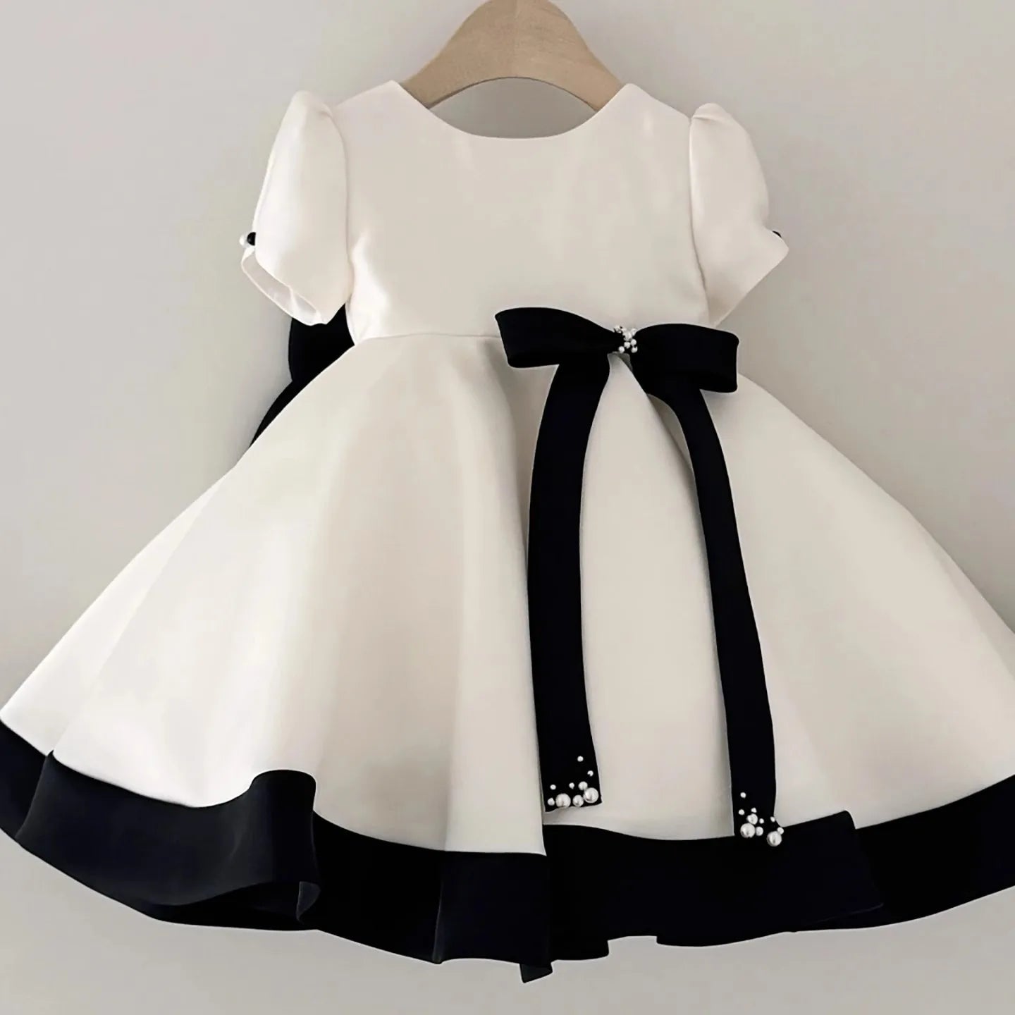 Elegant Princess Baby Girl Satin 1st Birthday Dress Wedding Flower Girl Princess Gown Black White Classic Party Outfit Clothes