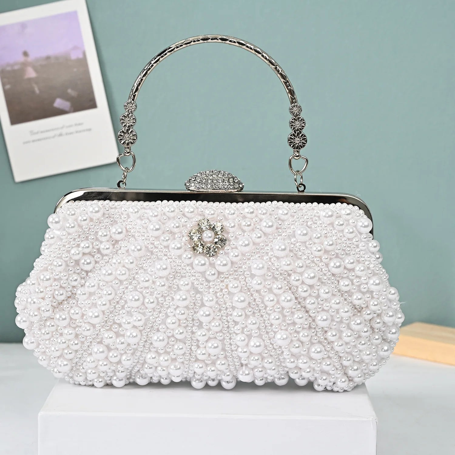 2023 New Shell Pearl Rhinestone Dinner Bride Dress Shoulder Bag Small Banquet Bag Cocktail Party Handbag Evening Clutch Purse