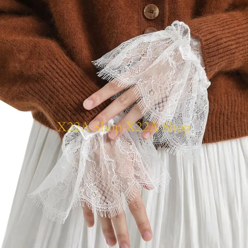 Unique Wedding Party Pleated Ruffle Cuffs Delicate Wrist Cuffs Embellishment for Bride