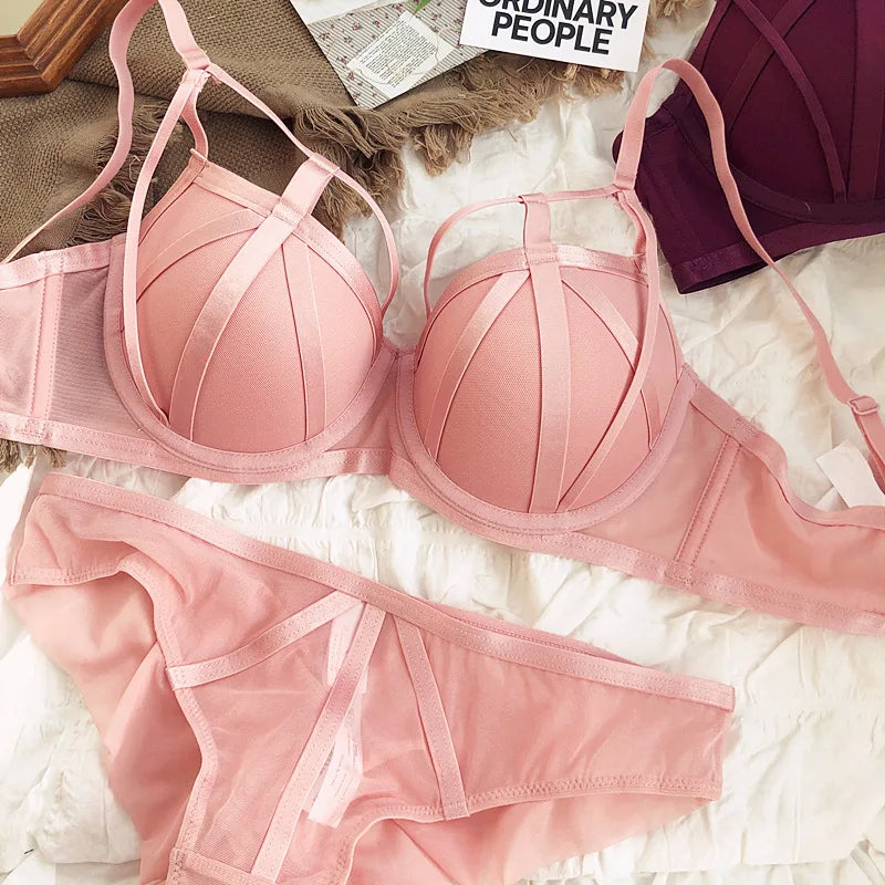 Hot Sale Women Lace Underwear Sexy Hollow Push Up Bra Set Classic Bandage Lingerie Fashion Fluorescent Plus Size C D Brassiere