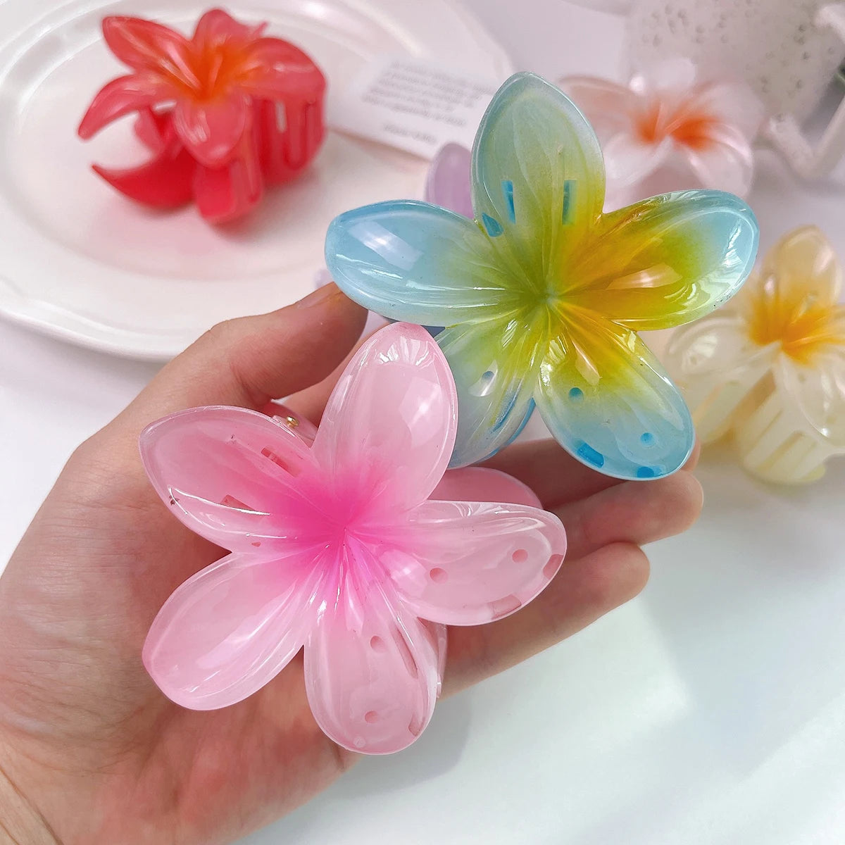 Gradient Frangipani Hair Clip Plumeria Hairpin Ins Style Ponytail Holder Barrette Sweet Shark Claws Party Hair Accessories