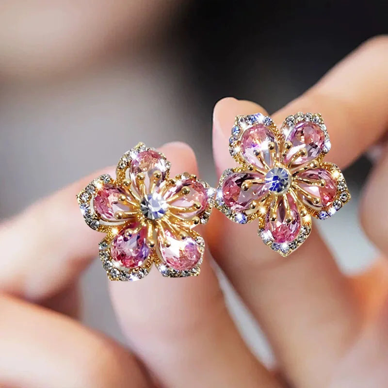 Exquisite Zircon Christmas Snowflake Stud Earrings for Women Shiny Rhinestone Crystal Flowers Earring Christmas New Year Gifts