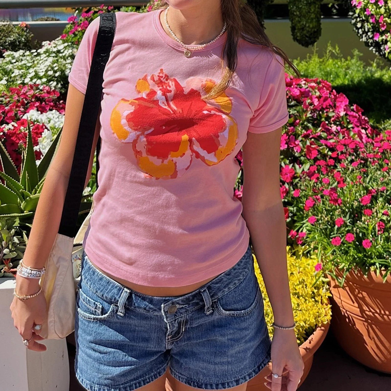 Women Flower Print Baby Tee Y2K Cute Graphic Floral Crop Tops Beach Club T Shirts Summer Vintage 90s Aesthetic Clothes 2025