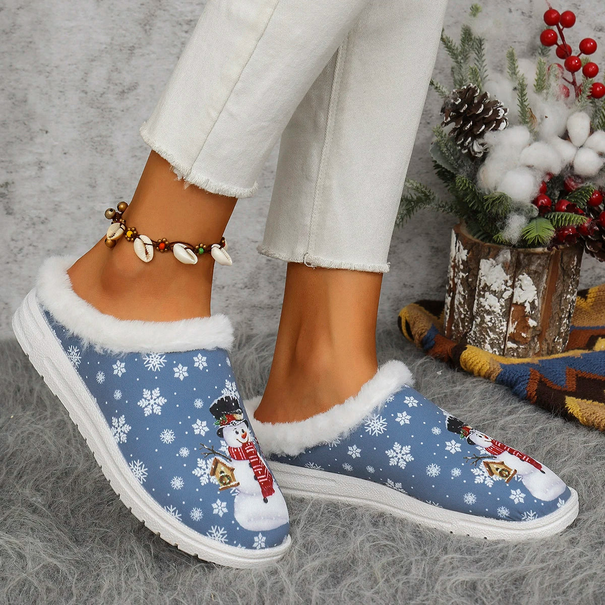 Snowman Pattern Women's Slippers Lightweight Anti-Slip Thick Warm Home Fur Slippers Christmas Design Cozy Indoor Footwear