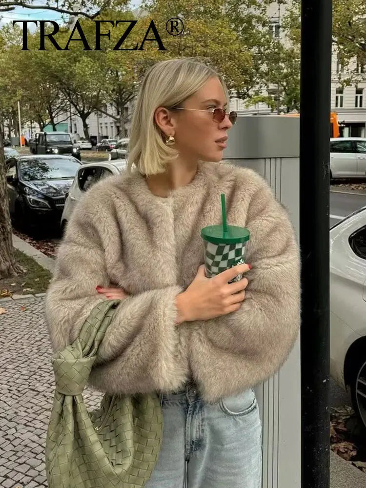 TRAFZA Women Fashion Solid Faux Fur Coat O Neck Long Sleeve Cropped Jacket Autumn Winter Female Fashion High Street Outerwear