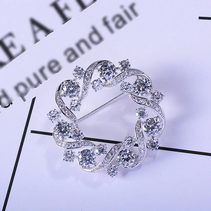 Fashion Silver Rhinestone Round Wreath Brooches For Women Clothing Coat Jewelry Accessries Gift