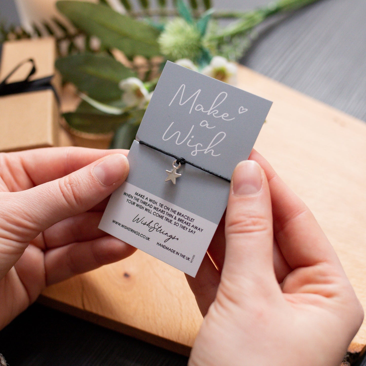 WishStrings ‘I Love You to the Moon and Back’ Wish Bracelet | Romantic