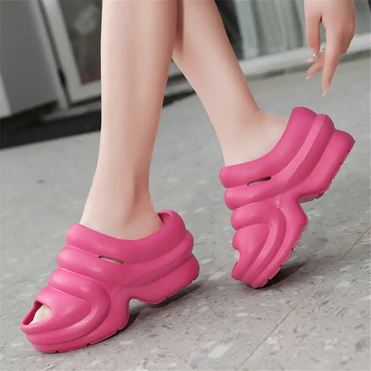 Platform Round Tip Womens Luxury Flat Sandals Slippers For Summer Shoes Plus Size Sneakers Sport Top Grade Global Brands