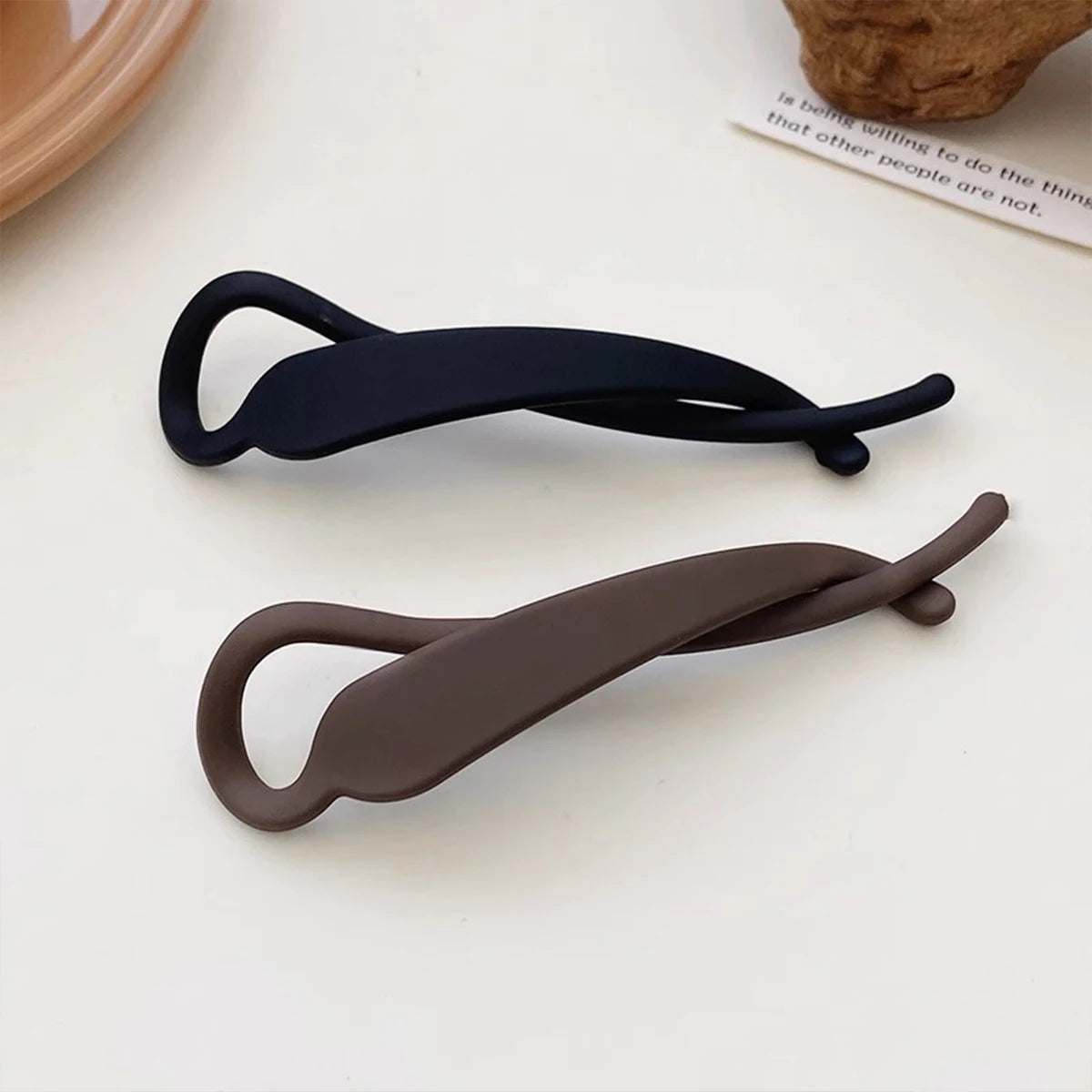 1pcs Simple Fashion Banana Clip Vertical Clip Ponytail Hair Clip Elegant Temperament Hair Accessories for Women to Wear