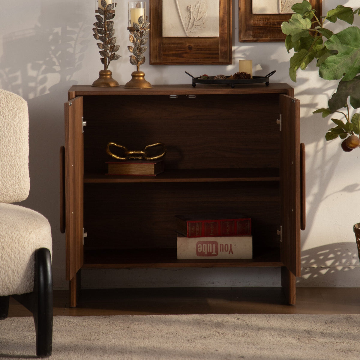 Sideboard Cabinet with Two Doors and an Adjustable Shelf in Walnut