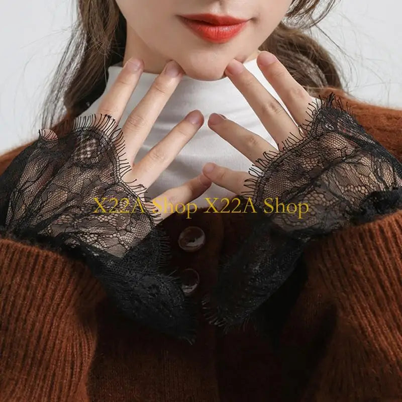 Unique Wedding Party Pleated Ruffle Cuffs Delicate Wrist Cuffs Embellishment for Bride