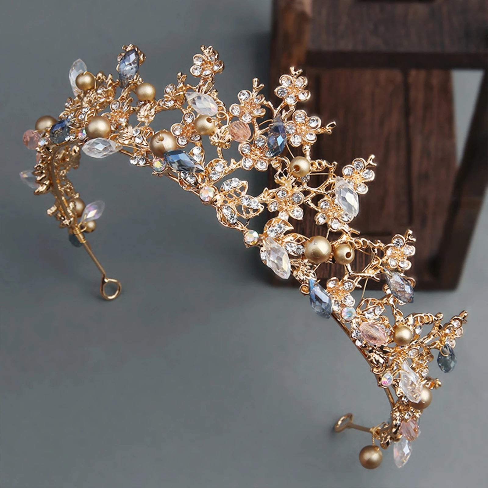 Handmade Bride Wedding Tiaras and Crowns Gold Color Alloy Flower Designs Baroque Headbands Shiny Rhinestone Designs Hair Jewelry