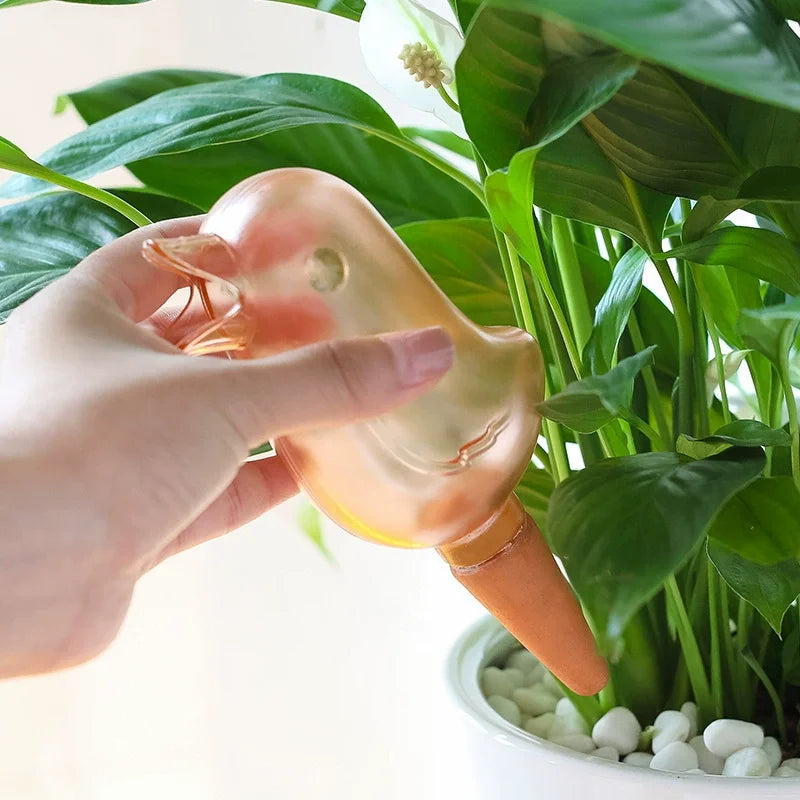 High Quality Automatic Flower Waterer Plant Waterer Self Watering Water Balloon Bird Shaped Hand Blown Plastic Water Balloon