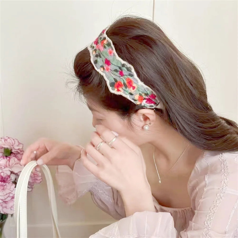 Cute Women'S Headwear Ergonomic Embroidered Flower Headband Personalized Hair Accessories Anti-Slip Fashionable Hairband For