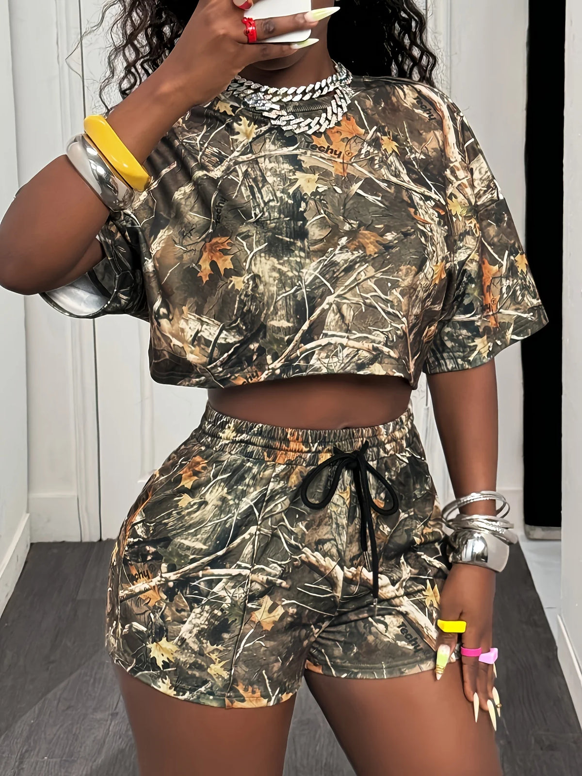 2026 New Short-Sleeve T-Shirt Set Crew Neck Casual Retro Print Hip-Hop Trend Crop Top Two-Piece Set Outdoor Sports Set