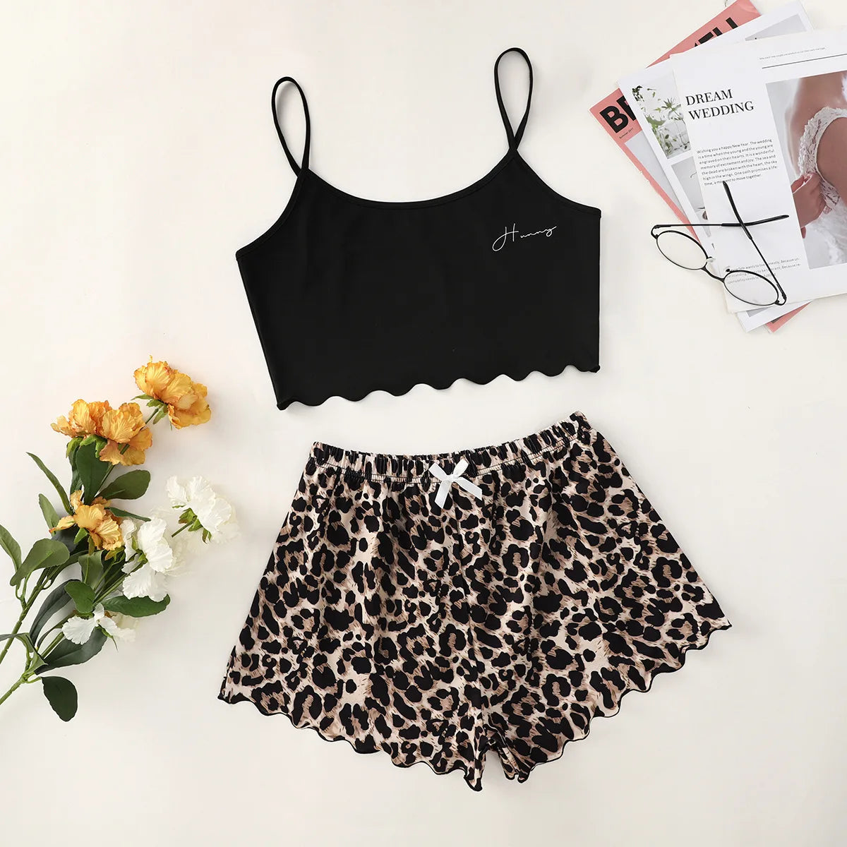 New Women's Pajamas Set Sexy Lingerie Leopard Print Sling Sleepwear V-Neck Sleeveless Top and Shorts Sets Pyjamas Homewear Hot