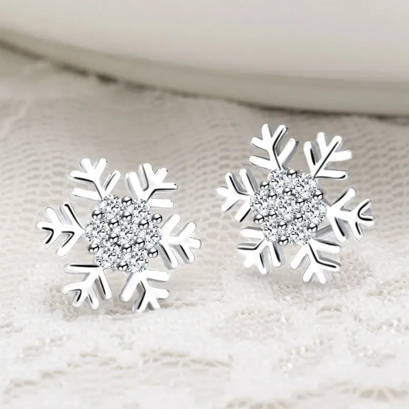 Exquisite Zircon Christmas Snowflake Stud Earrings for Women Shiny Rhinestone Crystal Flowers Earring Christmas New Year Gifts