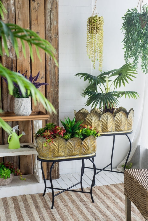 Set of 2 Metal Planters with Iron Leg Stands in Graduated Sizes