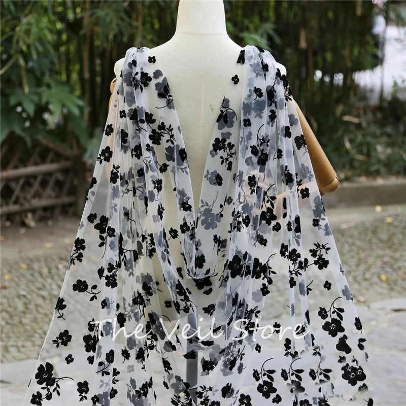 Flocking Tulle White And Black Bridal Cape Draped Shoulder Veils Wedding Shrugs For Brides Floral Cathedral Long With Clips New