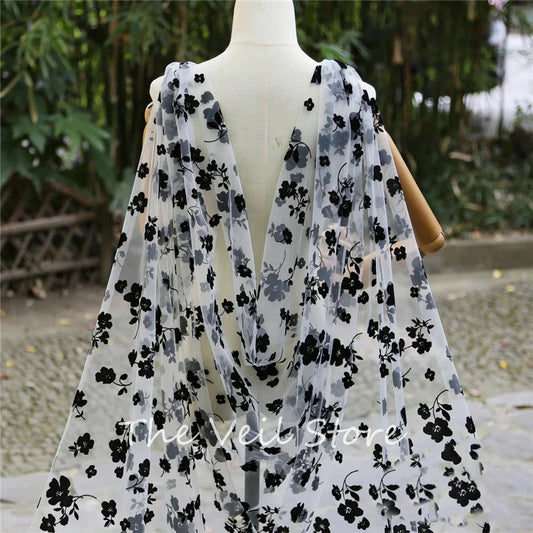 Flocking Tulle White And Black Bridal Cape Draped Shoulder Veils Wedding Shrugs For Brides Floral Cathedral Long With Clips New