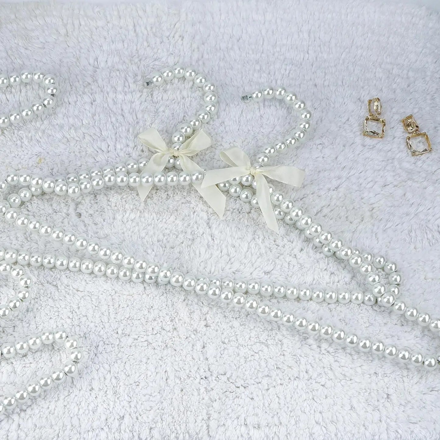 50Pcs 40cm Pearl Clothes Hangers Elegant Bridesmaid Hangers Closet Coat Storage Organizer Bowknot Standard Wedding Adult Hangers