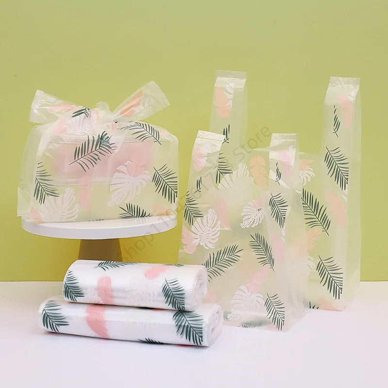 50Pcs Thickened Hand-held Plastic Bags Fashion Feather Pattern Vest Bag Supermarket Store Shopping Bag Wedding Party Candy Bags