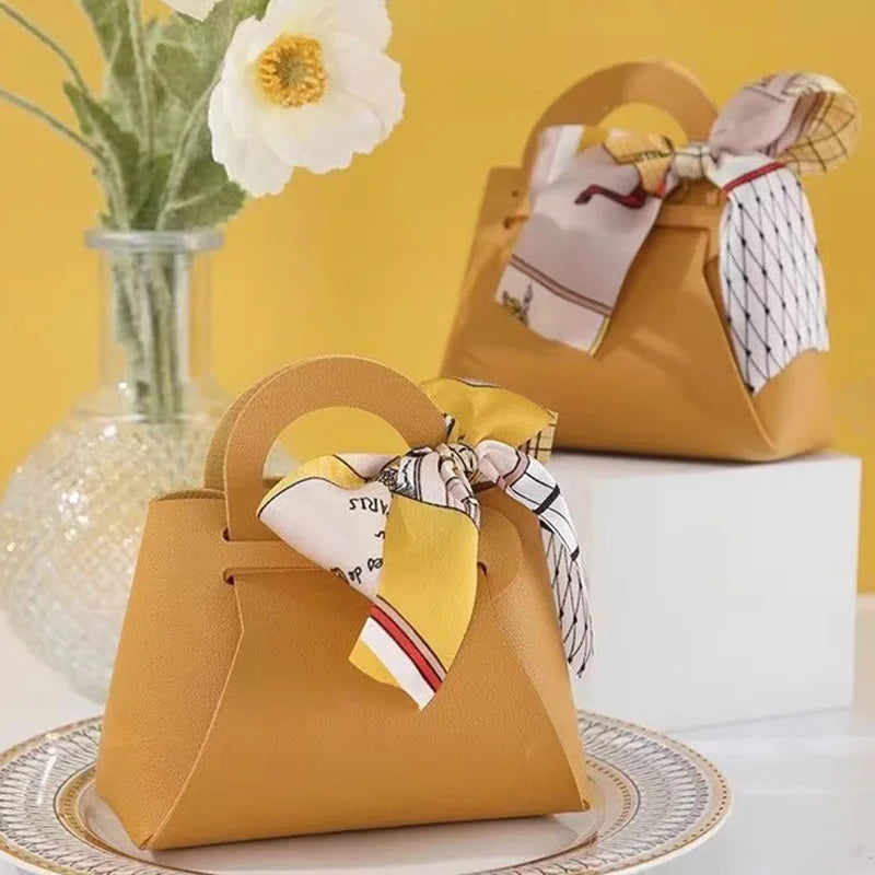 10PCS Distribute Leather Pink Gift Bags Wedding Favour Bag for Guest Mini Handbag with Ribbon Candy Packaging Box Party Decor