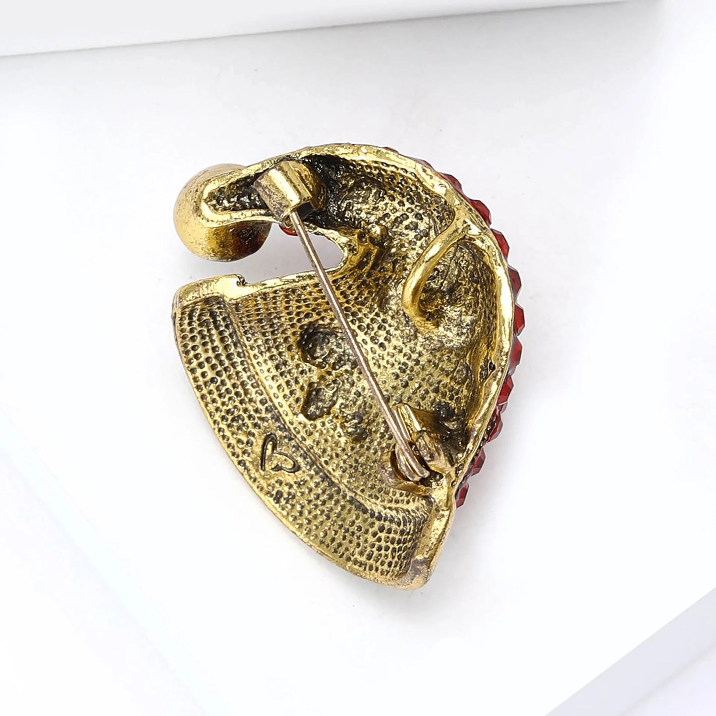 Cute Stylish Enamel Rhinestone Christmas Hat Alloy Brooch Personality Trend Festival Party Suit Dress Jacket Pin Decoration