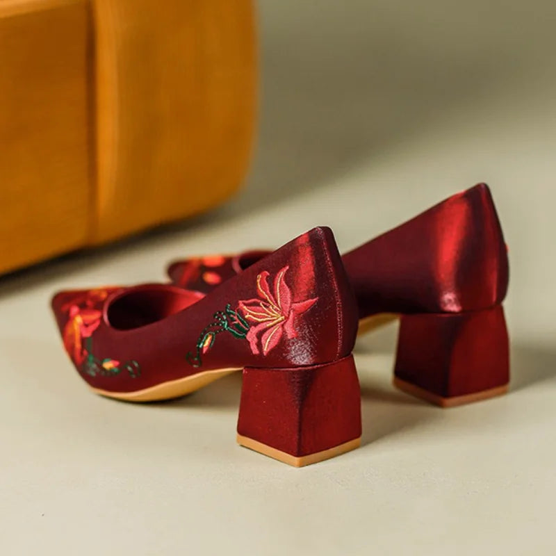 Spring Red Wedding Shoes Embroidered Shoes XiuHe Natural Chinese Bride Shoes High Heel Documentary Code Wedding High-heeled Shoe