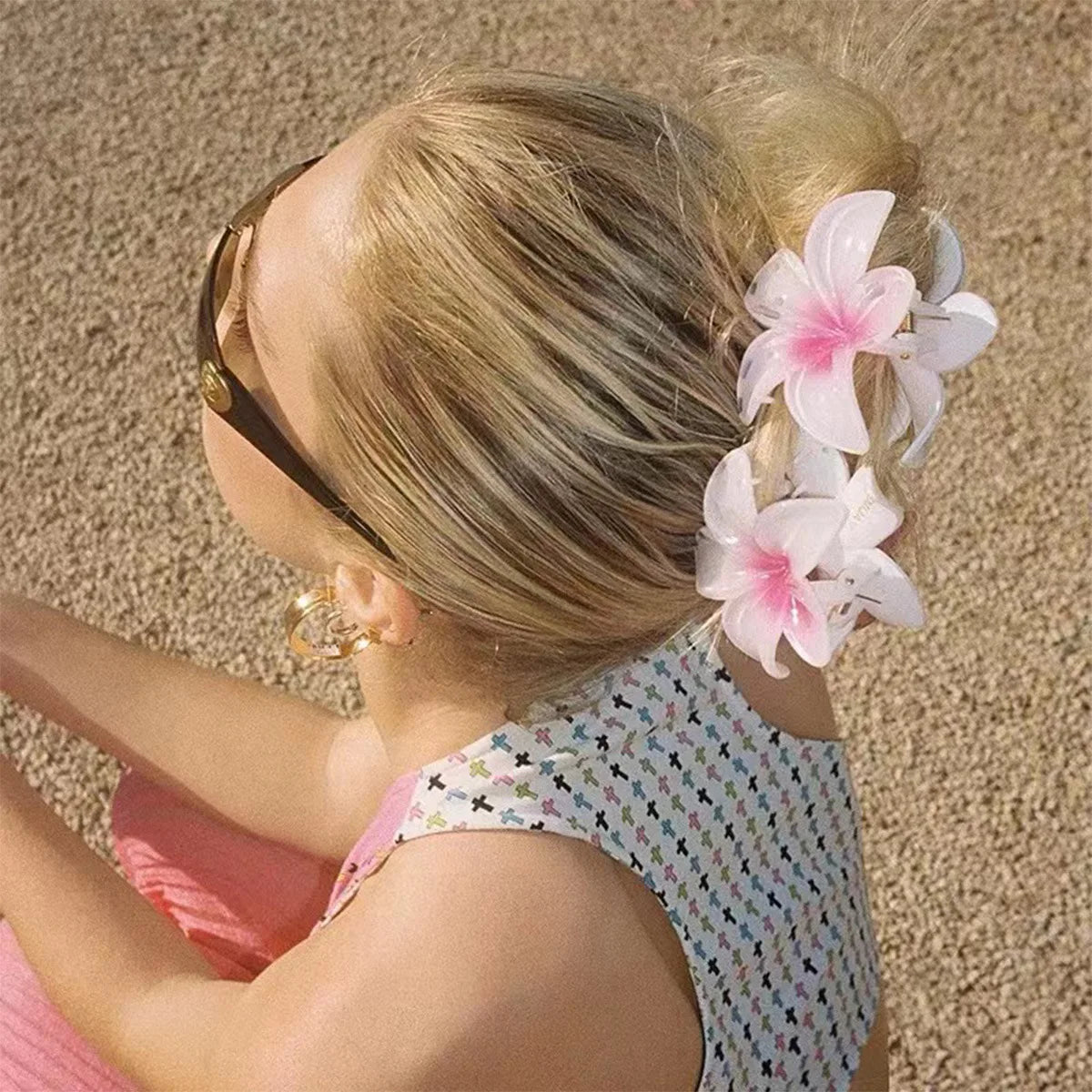 Women Fashion Summer Beach Flower Claw Clip Long Hair Shark Clip Girls Barrettes Ponytail Holder Gradient Color Hair Accessories