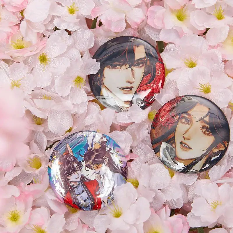58mm Hua Cheng Xie Lian Cartoon Figure Badge Anime Peripheral Heaven Official'S Blessing Pins For Backpack Shirt Jewelry Gift